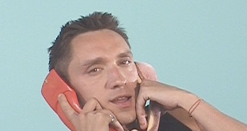 Oliver Sim. Foto: Reprodução.