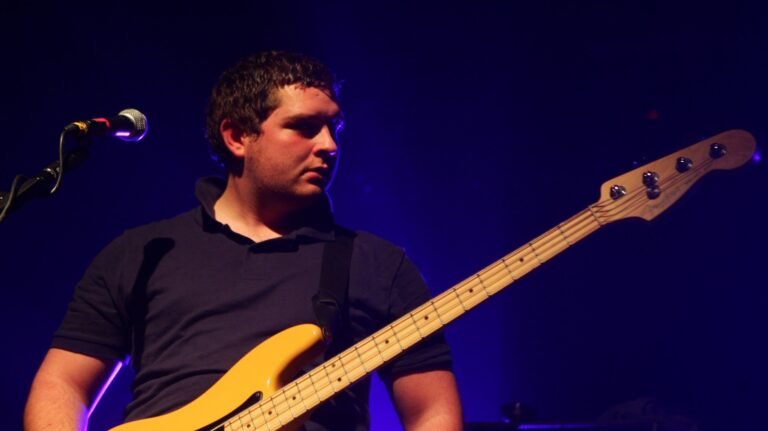 Andy Nicholson Crédito: Andy Willsher/Redferns/Getty Images.