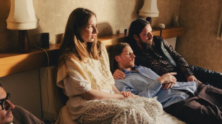 Dry Cleaning. Crédito: Max Miechowski.