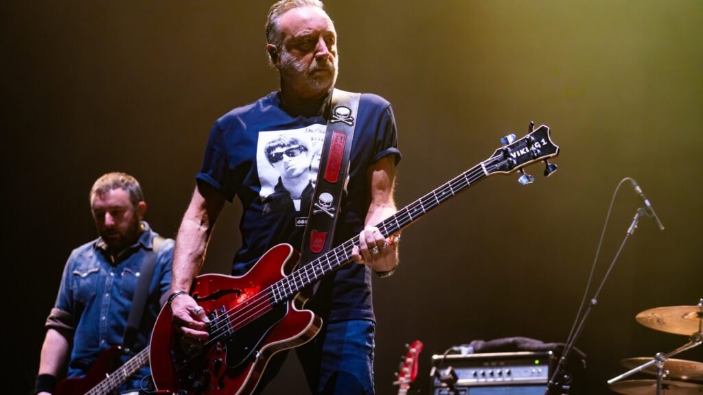 Joy Division, New Order, Peter Hook. Crédito: Peter Hook performs live. Lorne Thomson/Redferns/Getty.