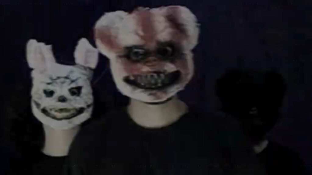 Negative Waltz. Crédigo: Clipe Double Down.