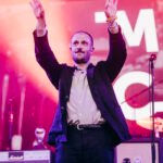Orlando Weeks, do The Maccabees, fala sobre leilão Secret 7”, show no Meltdown e novo material
