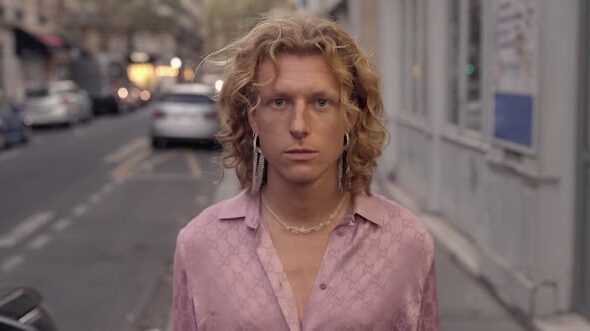 Noah Hill, do Parcels, lança álbum solo “Ok ok now” sobre desilusão amorosa