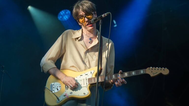 Atlas Sound. Bradford Cox from Deerhunter performs at Rock en Seine on August 25, 2019 in Saint-Cloud, France. (by David Wolff – Patrick/Redferns )