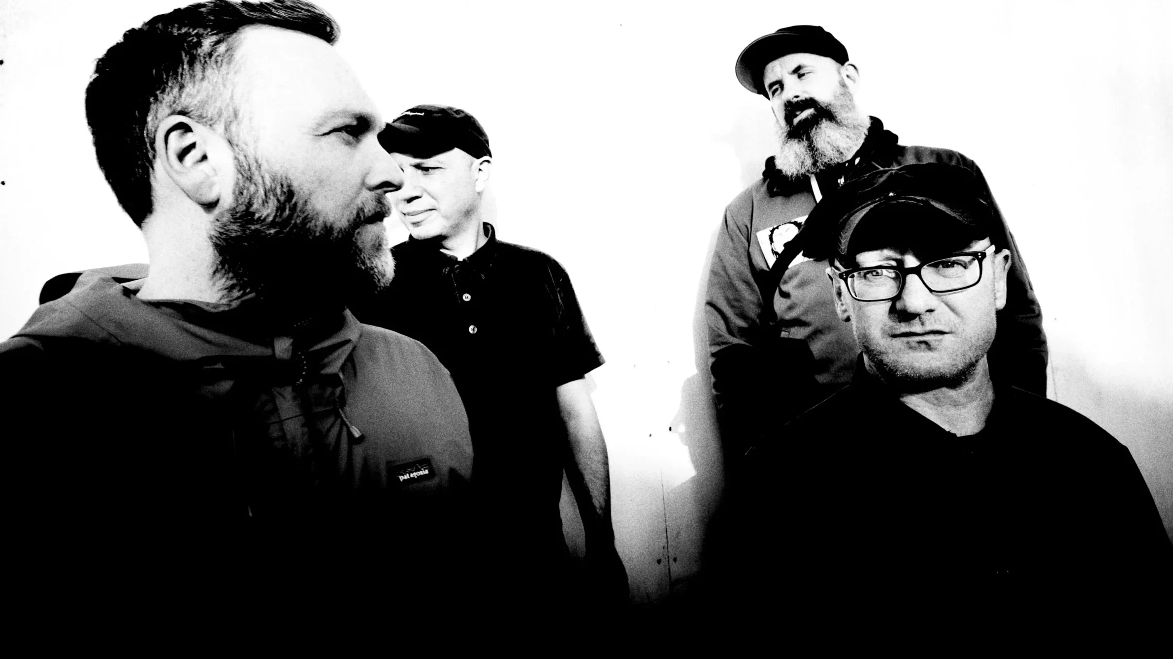 Mogwai e Iggy Pop lançam a nova música “Underground” em compilação