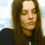 Sophia Stel anuncia álbum de estreia e lança single “I Do”