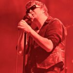 The Strokes estreia “Tyrants of the yellow moon” ao vivo em Hollywood