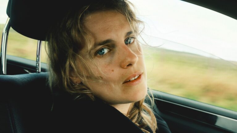 Marika Hackman. Jono White