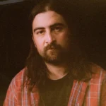 Noah Kahan lança “Draw You Out” para a trilha sonora de “The Hunger Games: Sunrise on the Reaping”